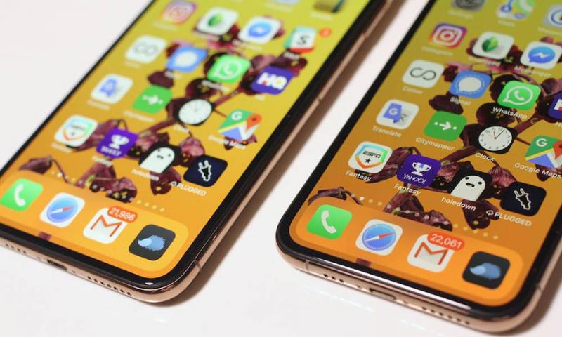 Nên chọn iPhone XS hay iPhone XS Max lớn hơn?
