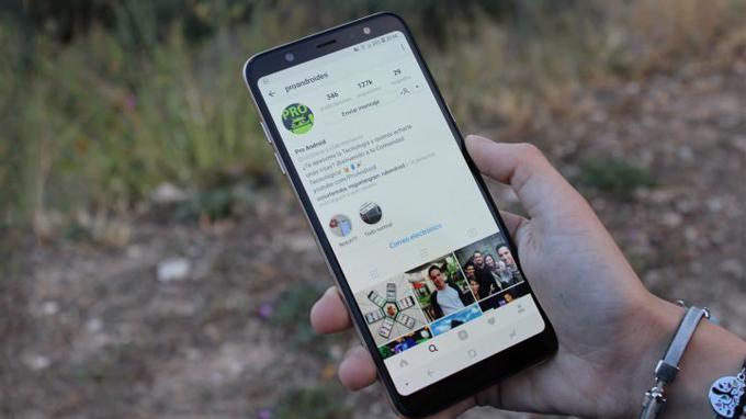 Samsung tung lá bài Galaxy P30 và P30+: Phải chăng là đang thách thức Apple?