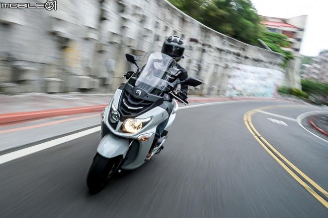 SYM RV180 2018: Trang bị phạnh ABS, nâng cấp nhẹ về ngoại hình và động cơ