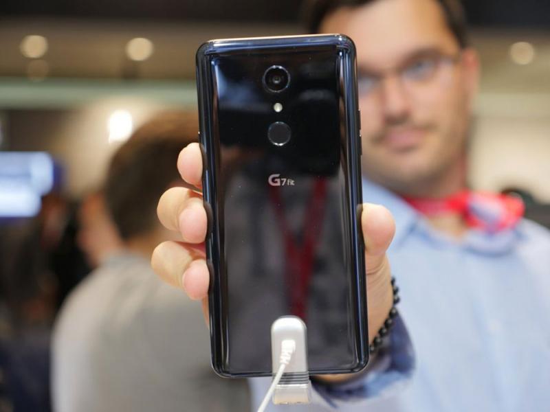 Trên tay LG G7 Fit với nhiều công nghệ hiện đại với mức giá phải chăng