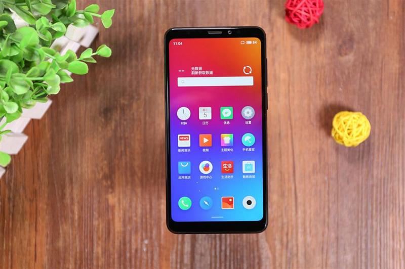 Meizu V8 / V8 Pro vừa ra mắt: Máy quét vân tay trong màn hình, Snapdragon 710