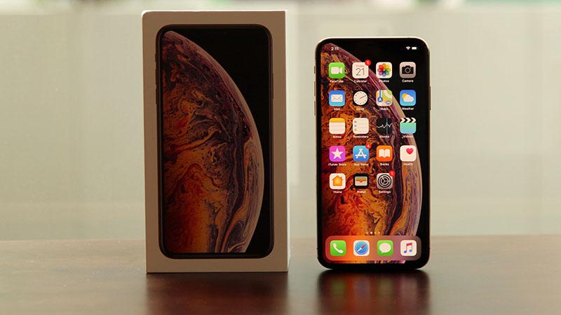 Trên tay và đánh giá nhanh iPhone Xs Max tại Việt Nam: Sức hút khó cưỡng