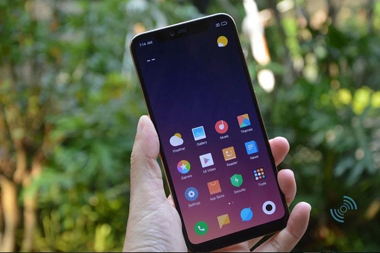 Xiaomi Mi 8 Pro: camera kép, cảm biến vân tay dưới màn hình cùng nhiều ưu điểm vượt trội