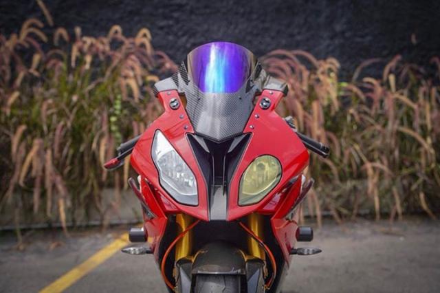 BMW S1000RR nổi bật với từng tình tiết thay đổi