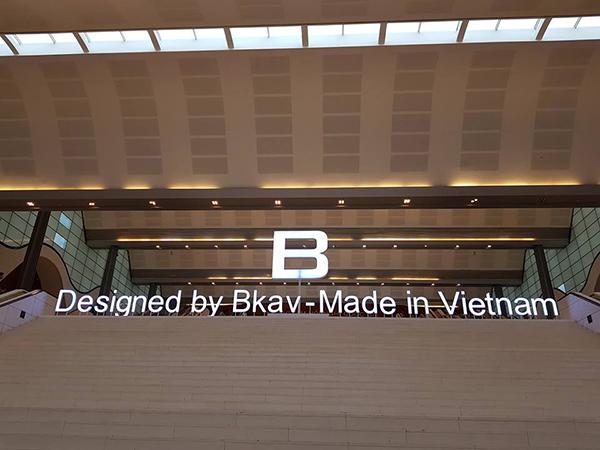 Đặt lên bàn cân so sánh Bphone với các ông lớn khác trên thị trường