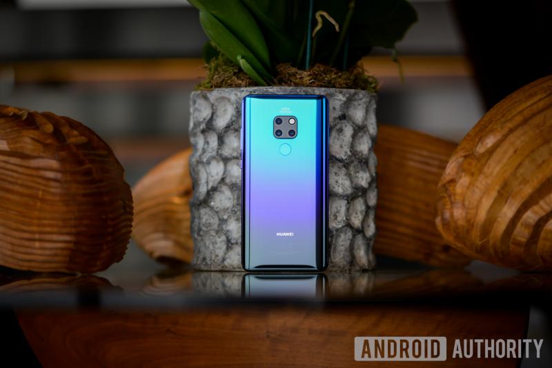 Huawei Mate 20 trình làng: Kirin 980, 6GB RAM, 3 camera, giá 21 triệu đồng