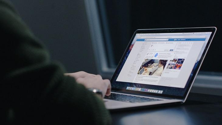 Làm thế nào để lưu trữ hay xóa một nhóm trên facebook?