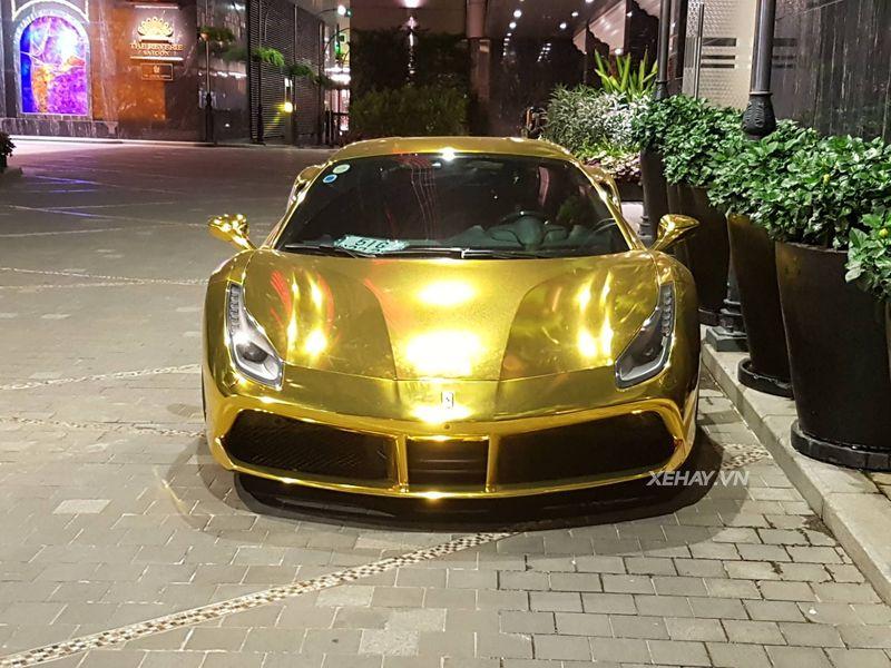 Ferrari 488 GTB của đại gia Tiền Giang đổi biển và khoác dàn áo "dát vàng" chói lóa