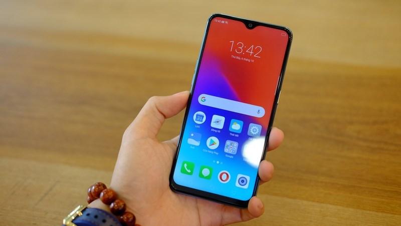Dự đoán giá lên kệ tại Việt Nam của bộ đôi Realme 2 & Realme 2 Pro