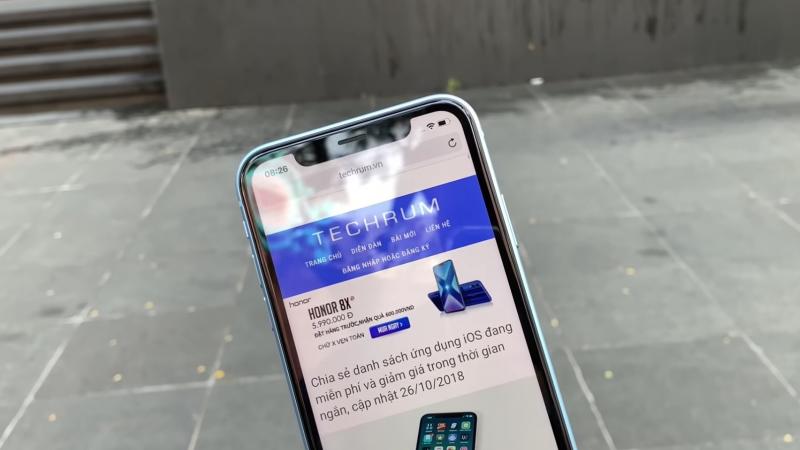 iPhone Xr là “chiêu bài” xoa dịu những phàn nàn về mức giá “ngất ngưỡng” của iPhone XS và XS Max
