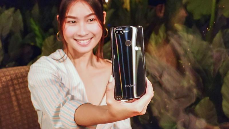Trải nghiệm Realme 2 Pro: Thiết kế đẹp mắt, nhiều tính năng với giá bán phải chăng