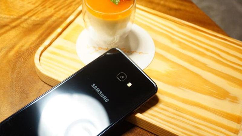Galaxy J4+ chính là sự lựa chọn tốt nhất cho các bạn sinh viên