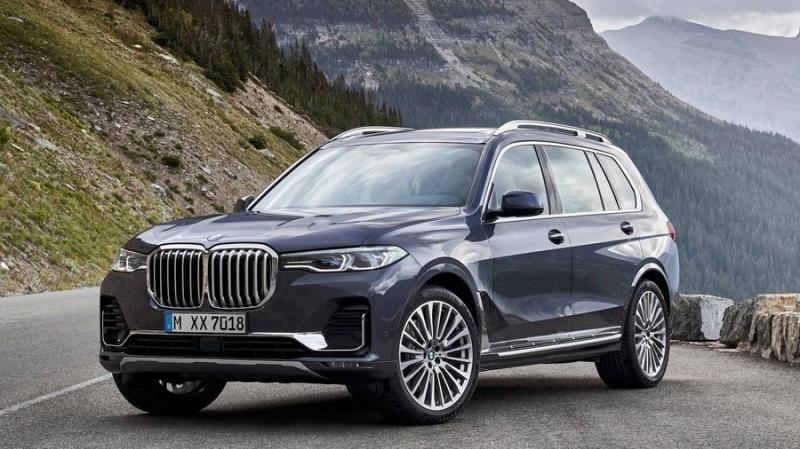 So sánh nhanh BMW X7 và Mercedes-Benz GLS mới