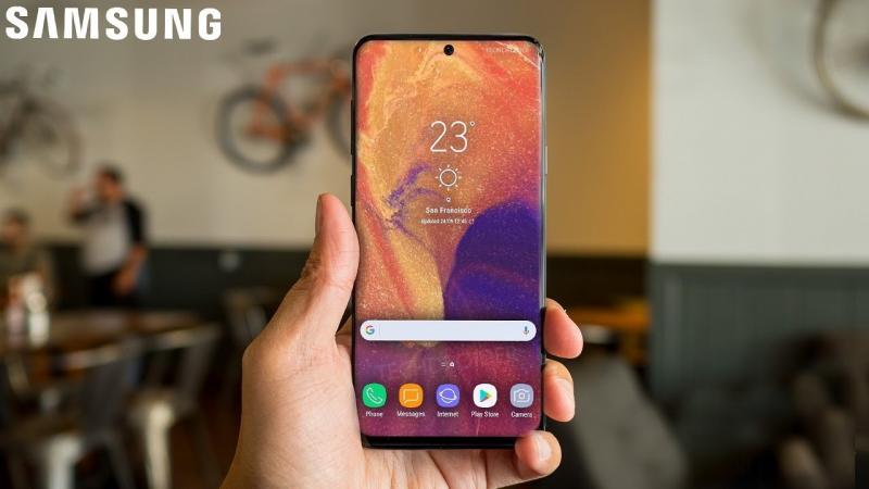 Đây là những gì cần biết về chiếc smartphone không viền cạnh Galaxy A8s