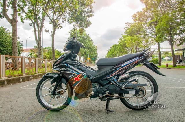 Exciter 135 độ sở hữu bộ tem mang thiết kế cực độc