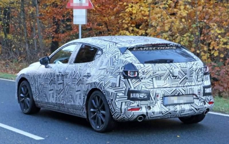 Mazda3 2019 lộ nội thất trước thềm ra mắt chính thức tại Los Angeles