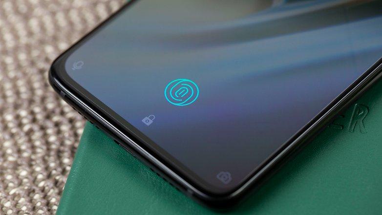 Những vấn đề Samsung cần giải quyết trước khi tung ra smartphone màn hình