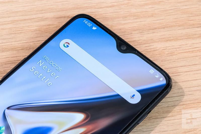 Có cấu hình tương tự nhưng giá bán thấp hơn, liệu OnePlus 6T có thể đánh bại được Galaxy S9?