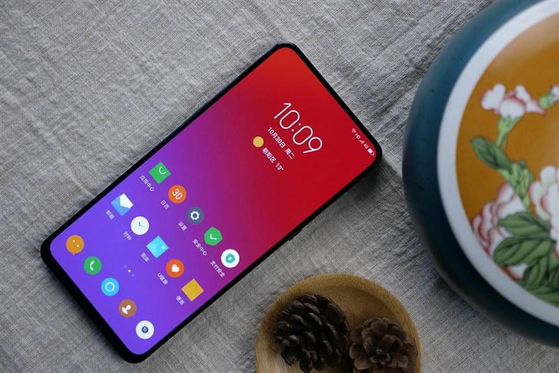 Những hình ảnh trên tay thực tế đầu tiên của Lenovo Z5 Pro