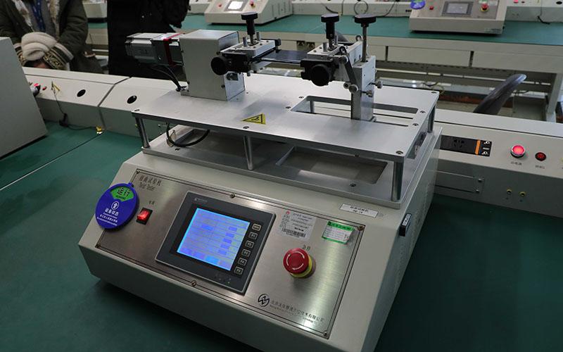 Cận cảnh quy trình kiểm tra 1 chiếc smartphone trước khi đưa ra thị trường!