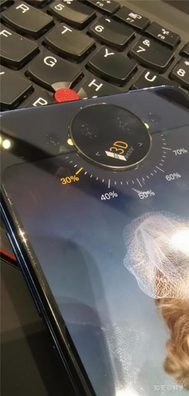 Vivo NEX 2 lộ diện ảnh thực tế, tập trung vào phần thân máy phía sau