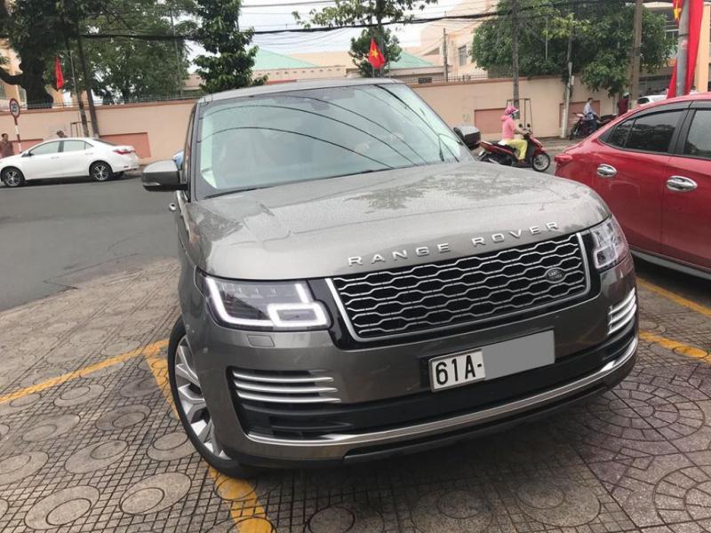 Range Rover Autobiography LWB đầu tiên tại Việt Nam được bàn giao cho doanh nhân Bình Dương