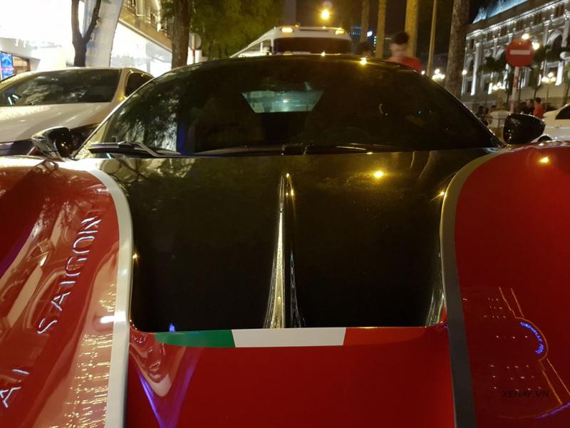 Bắt gặp Ferrari 488 GTB độ Mansory đầy dữ dằn trên phố
