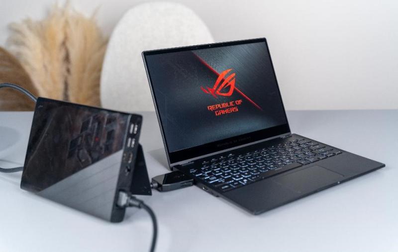[CES 2021] ROG ra mắt laptop gaming xoay gập ROG Flow X13 và dock đồ họa rời XG Mobile tại CES 2021