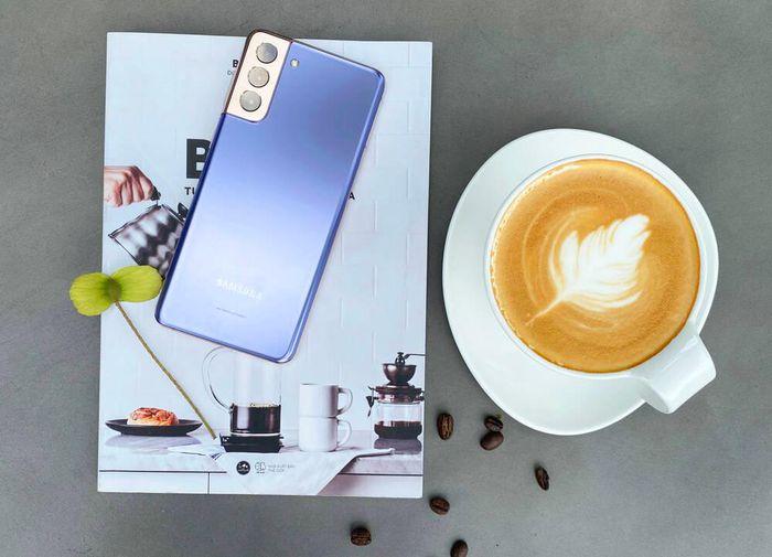 Đánh giá chi tiết Galaxy S21+ 5G: Ngoài diện mạo mới mẻ còn có thêm những gì?