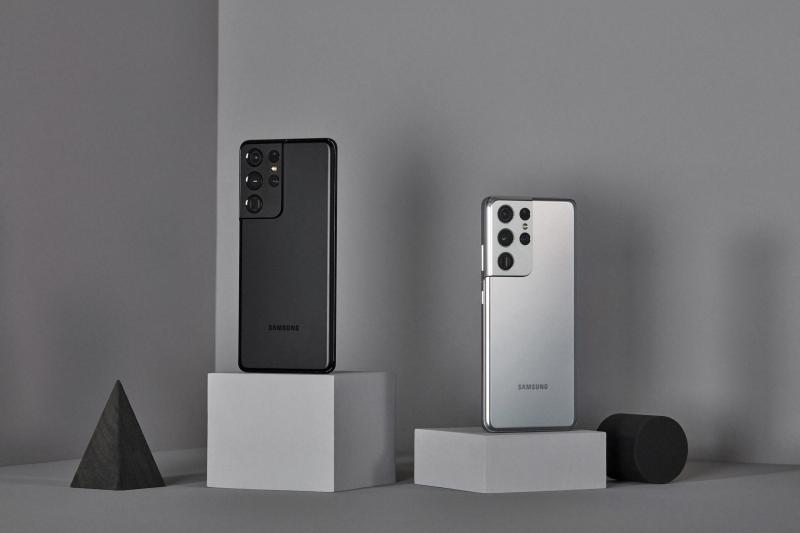 Thời lượng pin Galaxy S21 Ultra 5G có thể dùng thoải mái trong một ngày