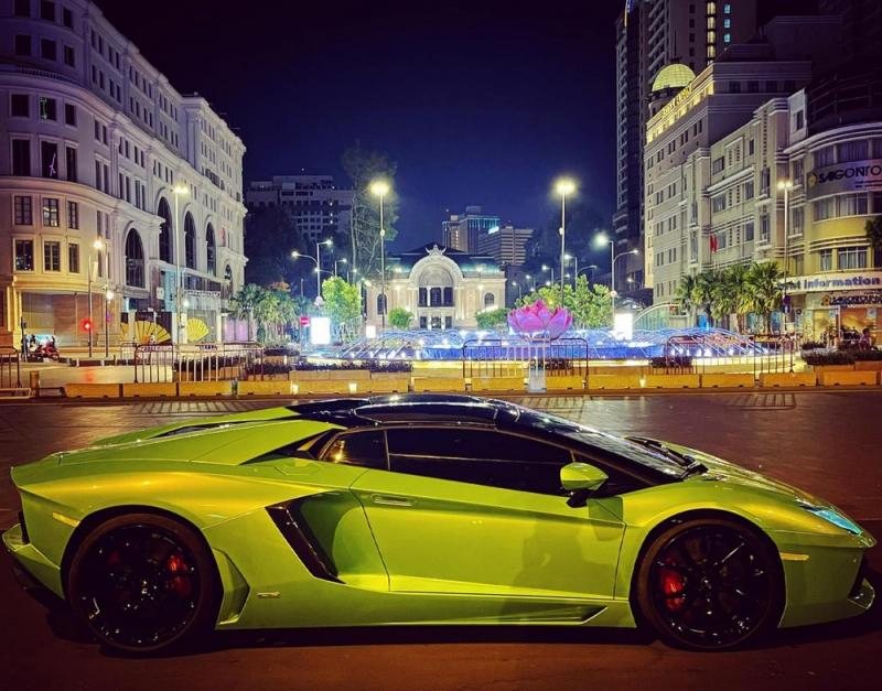 Chán màu xanh lá, Lamborghini Aventador Roadster được cho về bộ áo 