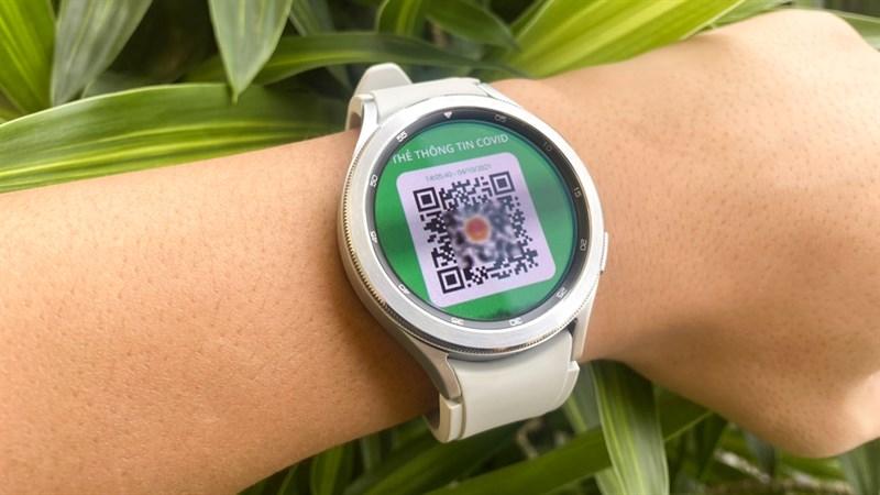Cách quét mã QR đi đường trên đồng hồ thông minh, giúp bạn an toàn hơn