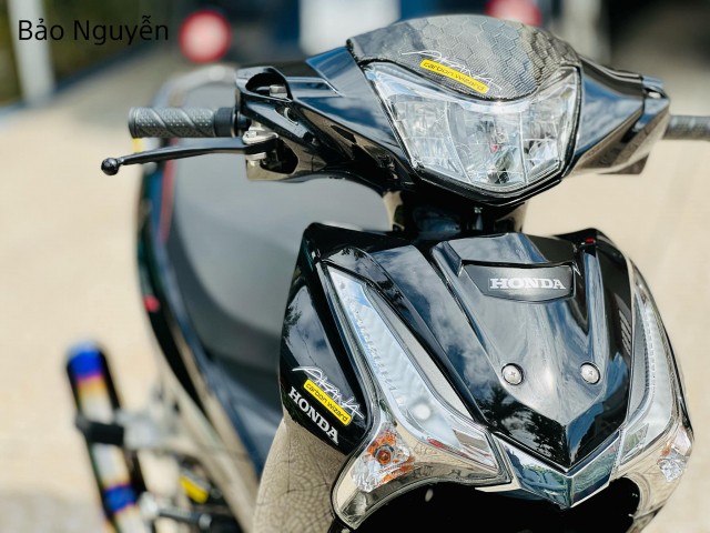 Wave 125 độ độc đáo với dàn chân BRT chất lượng