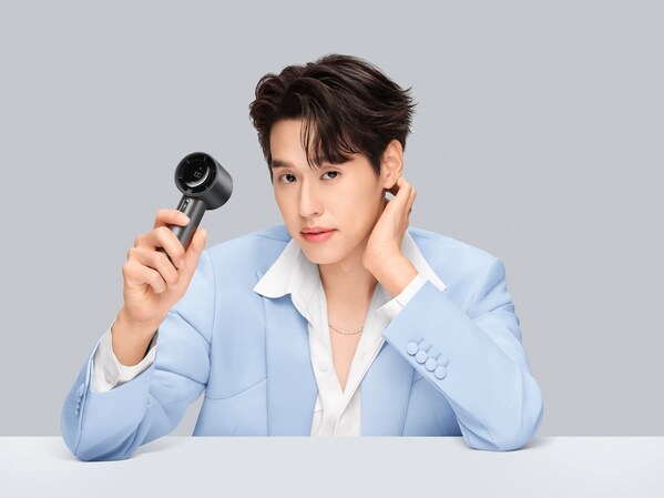 Billkin, nam diễn viên và ca sĩ nổi tiếng người Thái Lan, đã chính thức trở thành Đại sứ thương hiệu đầu tiên của JISULIFE, Thương hiệu quạt cầm tay số 1 thế giới với slogan - Cooling Down Thailand