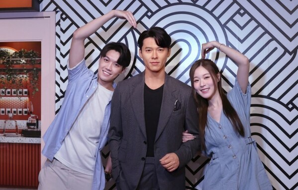 Merlin Entertainments Group's Madame Tussauds Hong Kong: Bức tượng sáp mới nhất của nam diễn viên Hyun Bin dần được hé lộ với nhiều thông tin thú vị