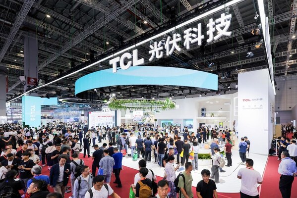 Đình hình tương lai ngành - TCL PV Tech giới thiệu năm ma trận kinh doanh tại SNEC 2025