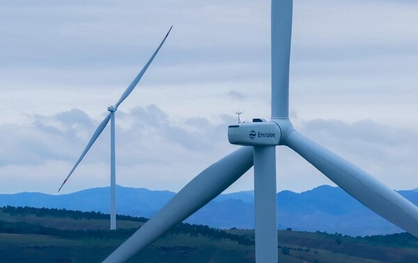 Envision Energy đạt được bước đột phá trong công nghệ tuabin gió hai cánh với hơn 500 ngày hoạt động ổn định
