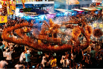 Experience Mid-Autumn Festival Like a Local in Hong Kong This September